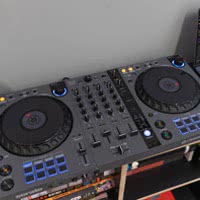 Design Pioneer DJ DDJ-FLX6-GT