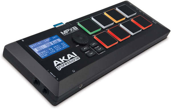 AKAI MPX8 | Standalone Sample Player für SD oder SDHC Karte
